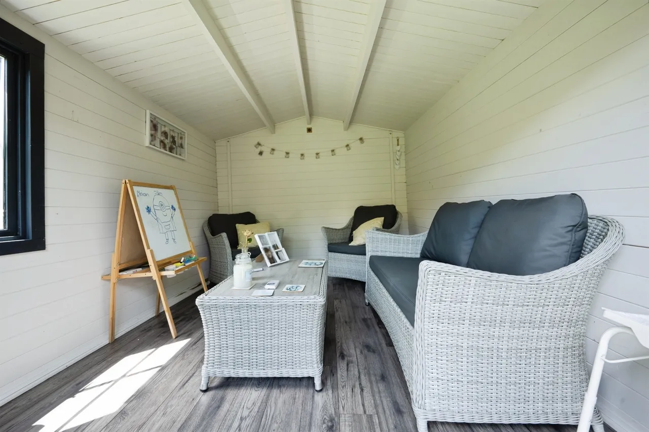 Robin Hill, Bedford, MK41, photo 11