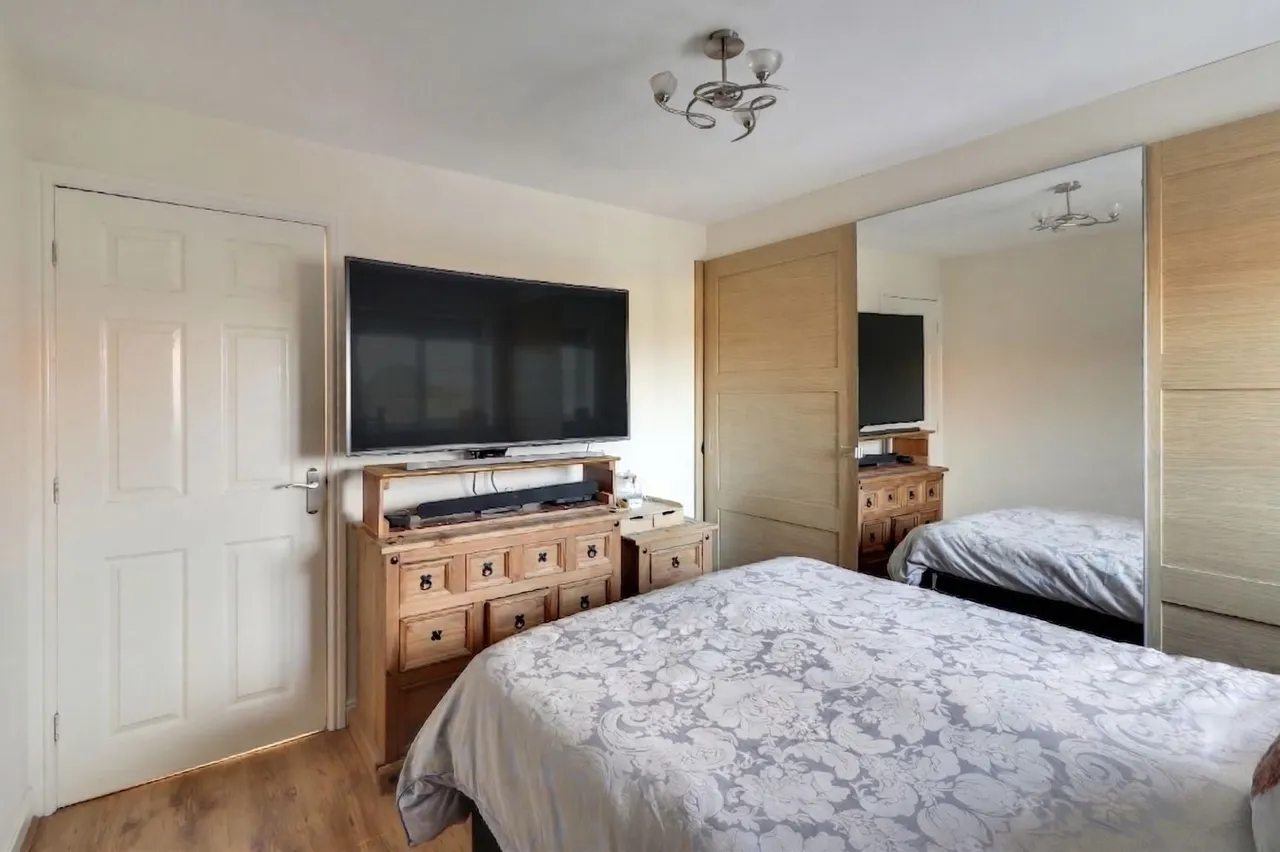Hall Farm Park, Micklefield, LS25, photo 11