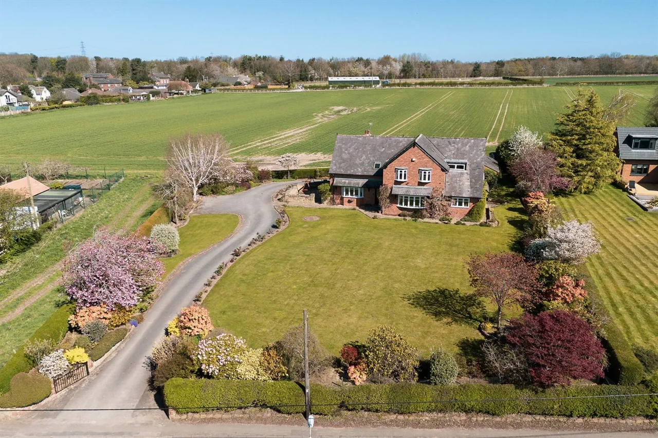 5 bed house for sale, Sutton Weaver, Runcorn