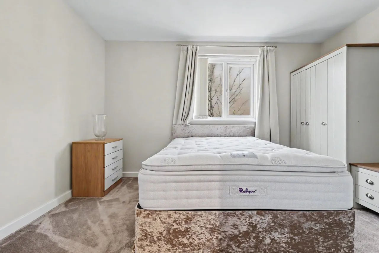 Castle Mews, Pontefract, WF8, photo 8