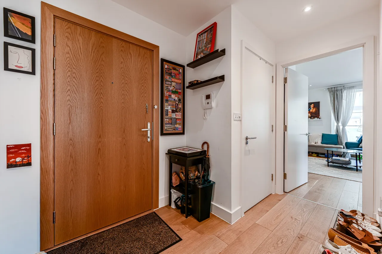 Flat 205, Skelton Lodge, London, photo 8