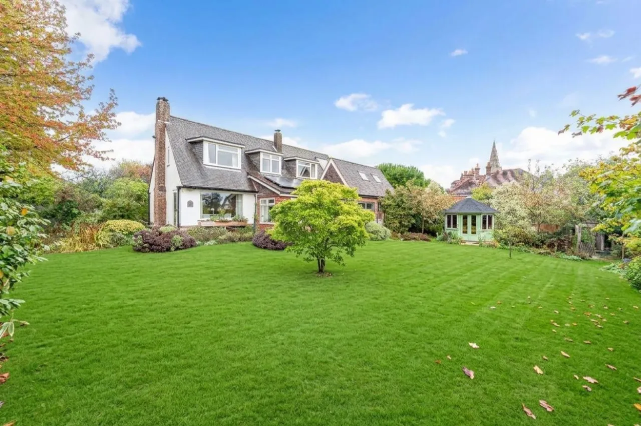 Lyndhurst, SO43, photo 2