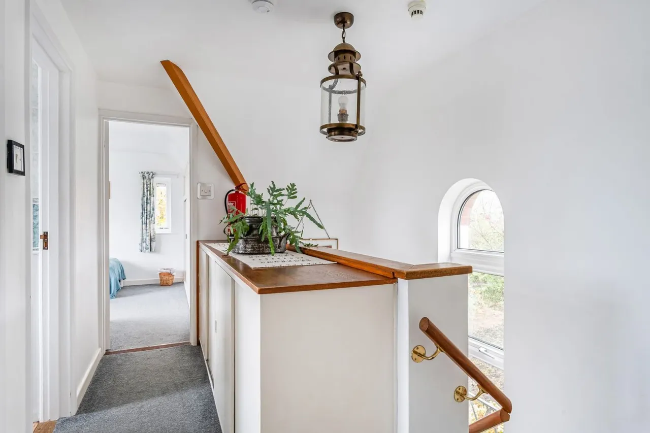 Lyndhurst, SO43, photo 12