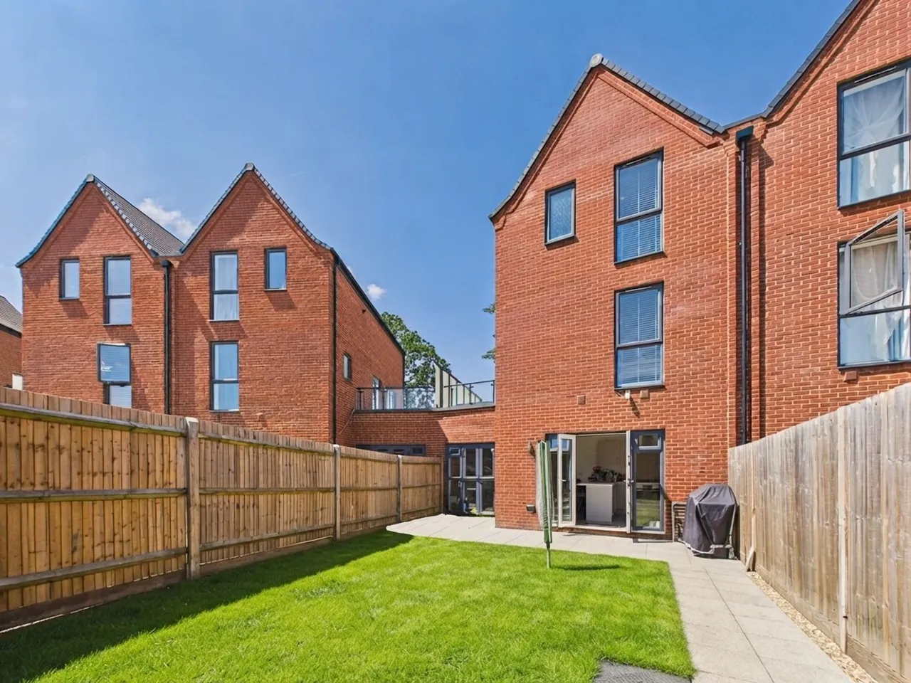 Mulberry Walk, Bordon, GU35, photo 8