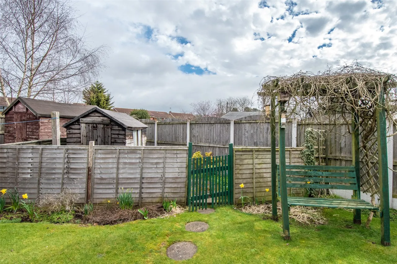 Burcot Avenue, Bromsgrove, Worcestershire, B60 1AG, photo 17
