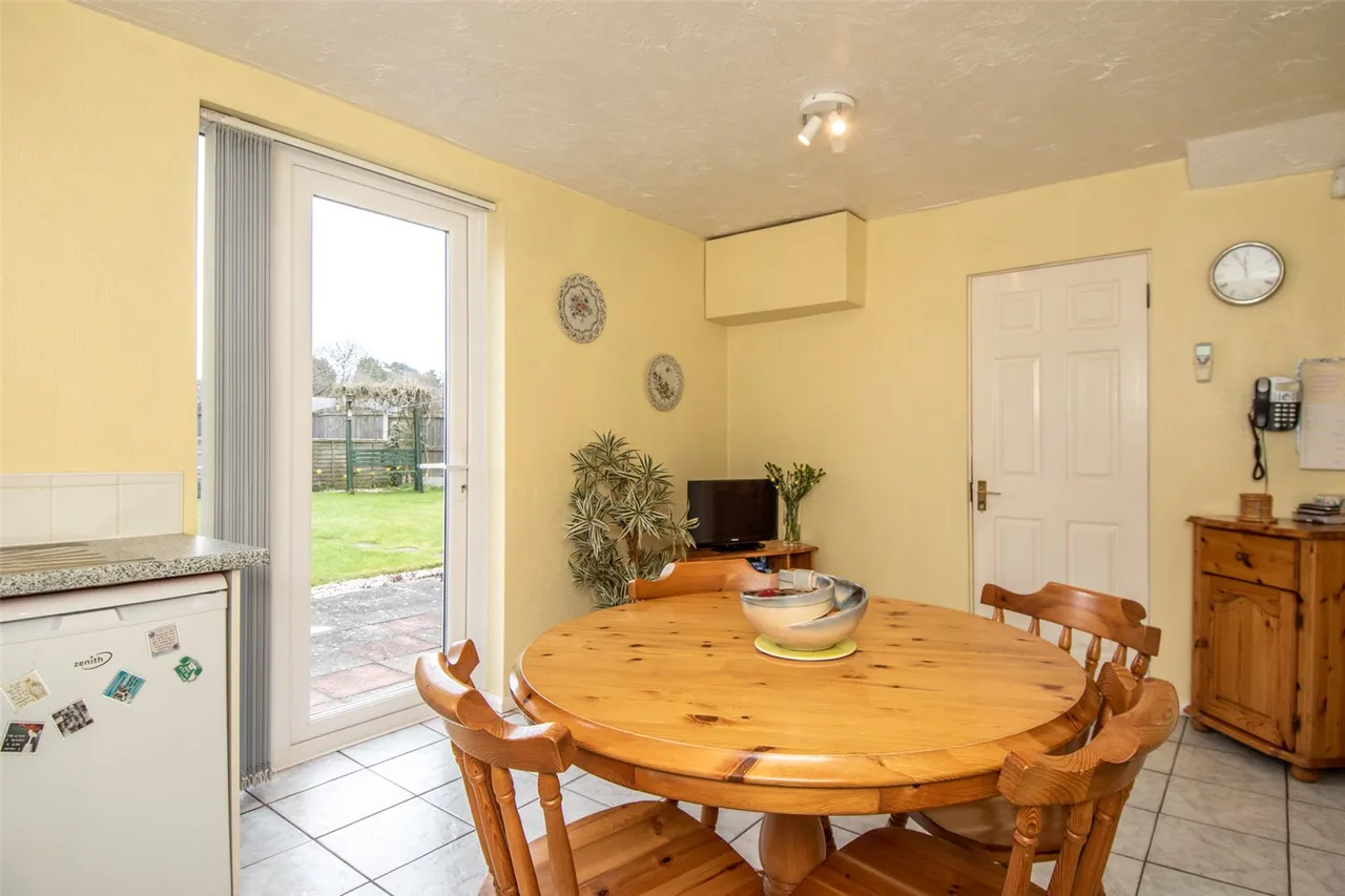 Burcot Avenue, Bromsgrove, Worcestershire, B60 1AG, photo 6