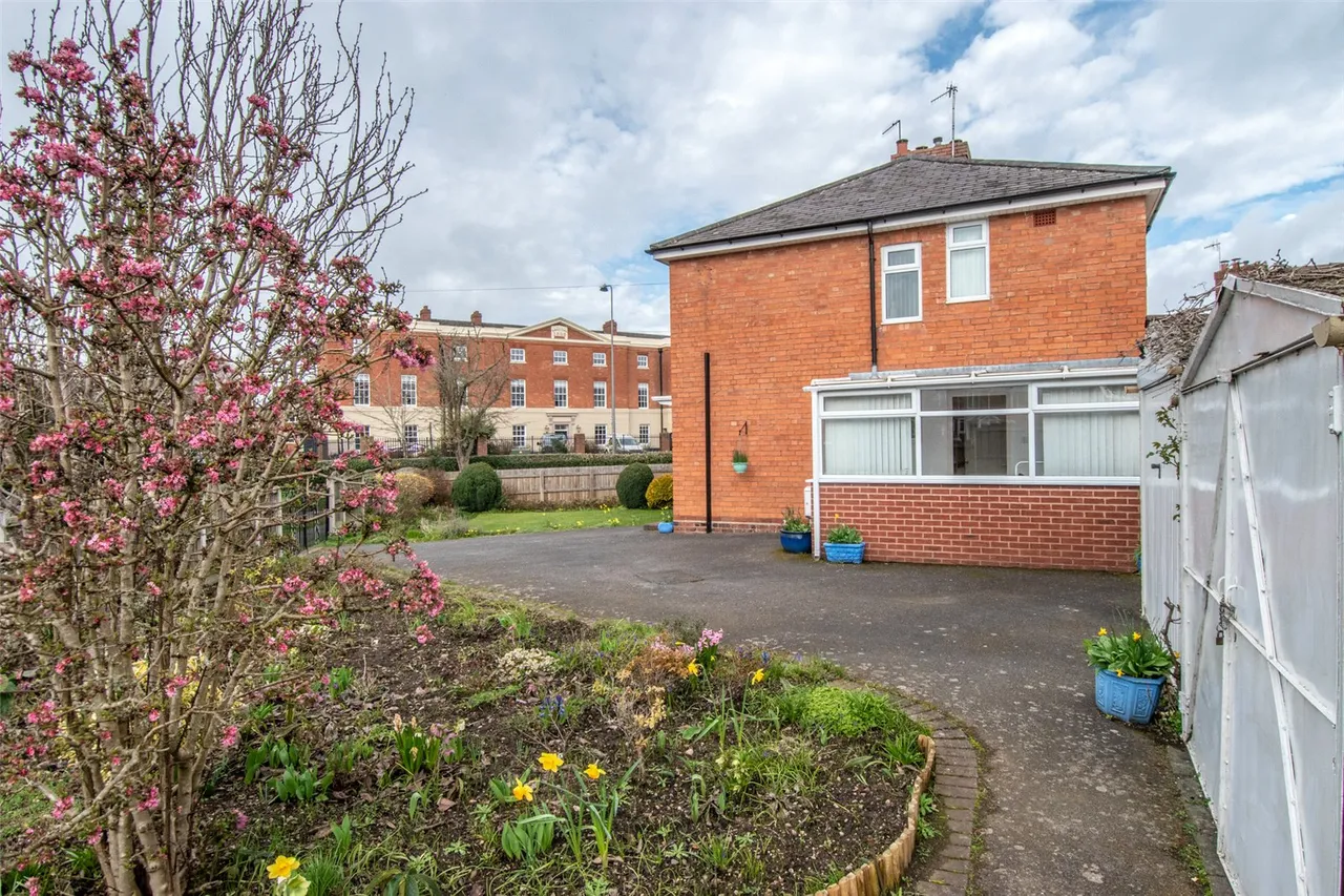 Burcot Avenue, Bromsgrove, Worcestershire, B60 1AG, photo 18