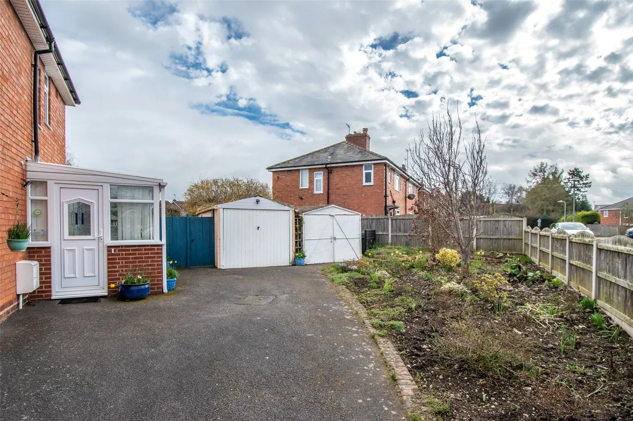 Burcot Avenue, Bromsgrove, Worcestershire, B60 1AG, photo 19
