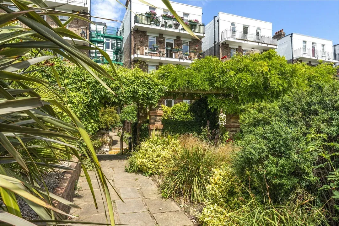 Cholmley Gardens, West Hampstead, London, NW6, photo 16