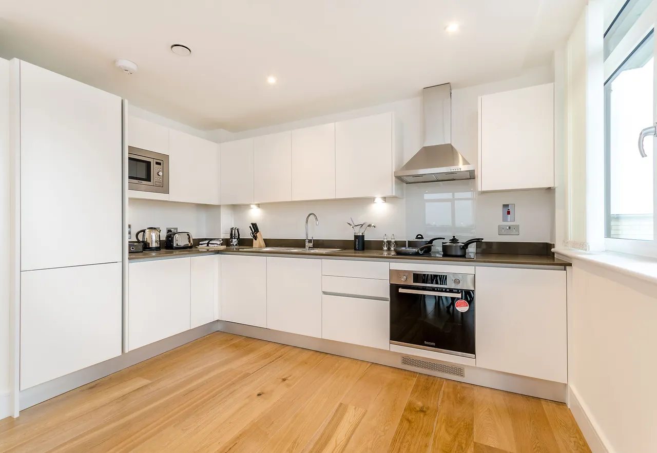 Apartment 51, 1 Grove Place, London, photo 3