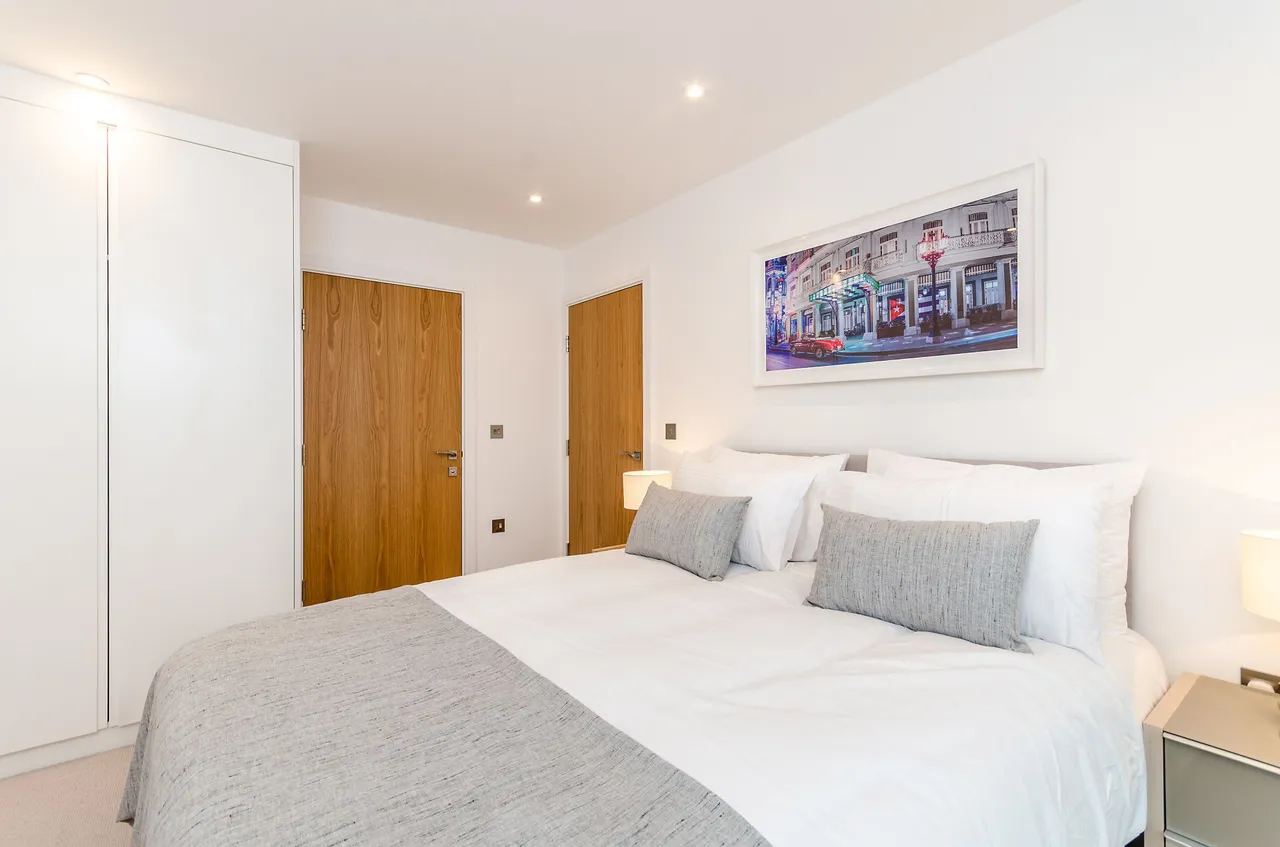 Apartment 51, 1 Grove Place, London, photo 12