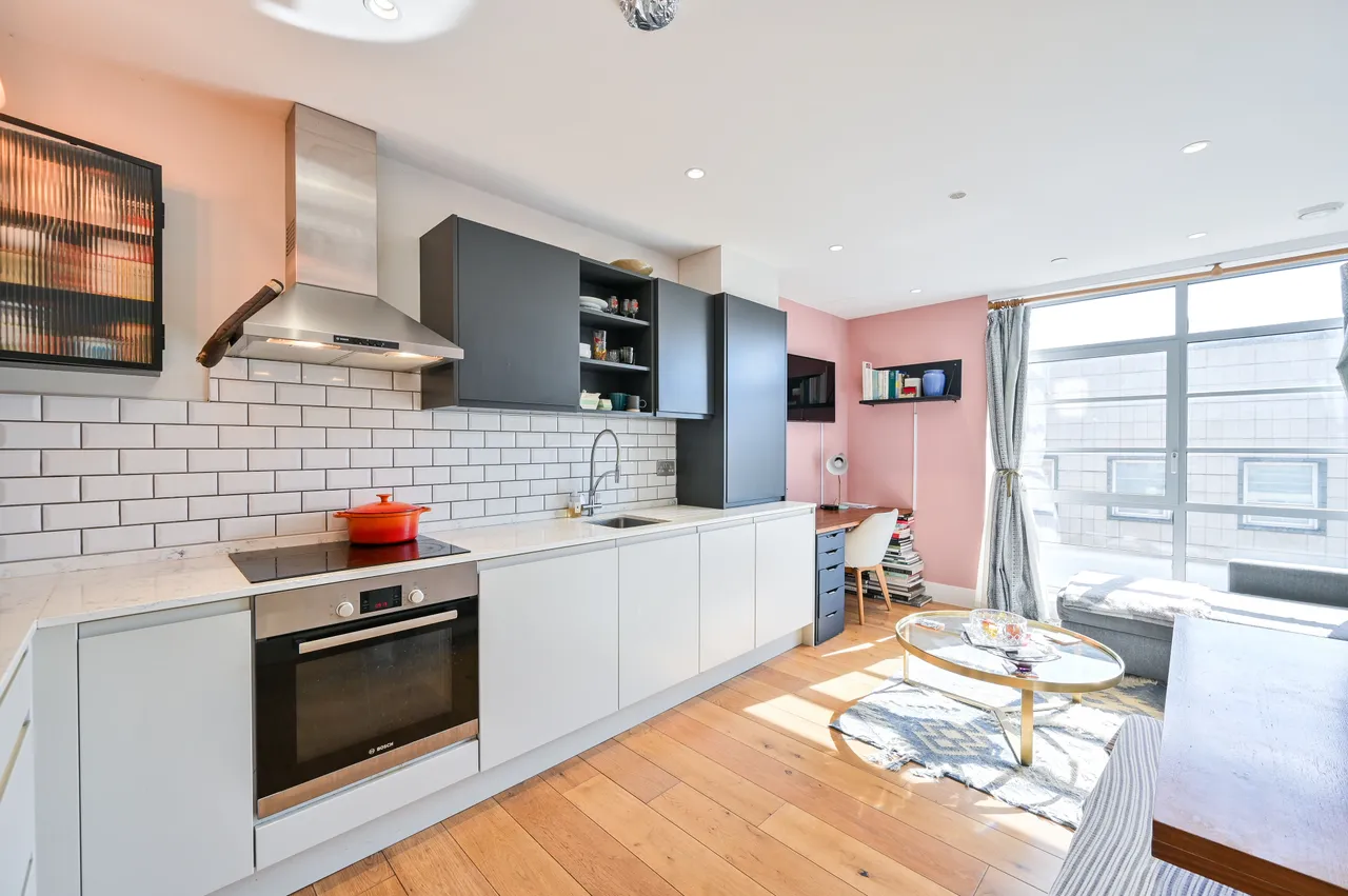 1 bed flat for sale — Flat 15, 2A Highshore Road, London