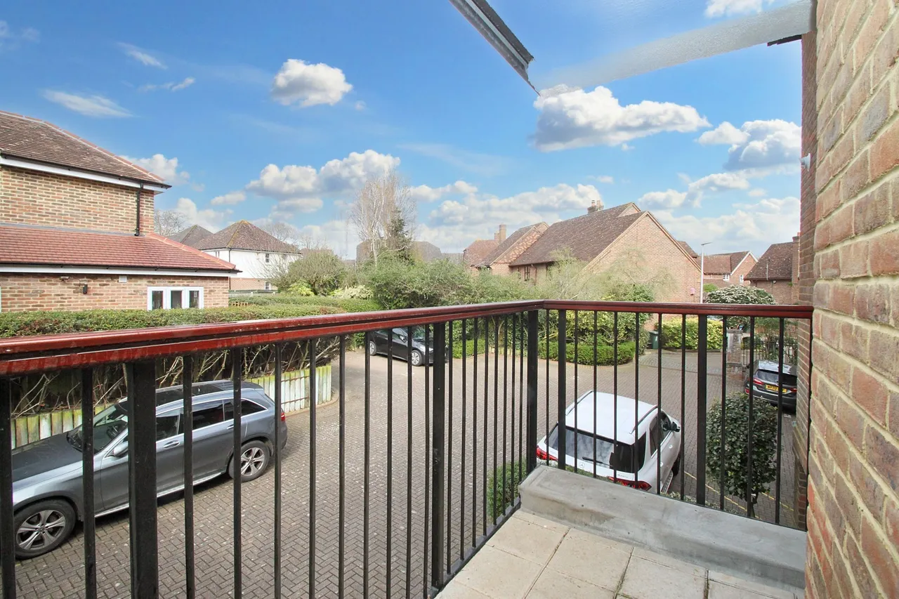 Elrington Road, The Watergardens Elrington Road, IG8, photo 6