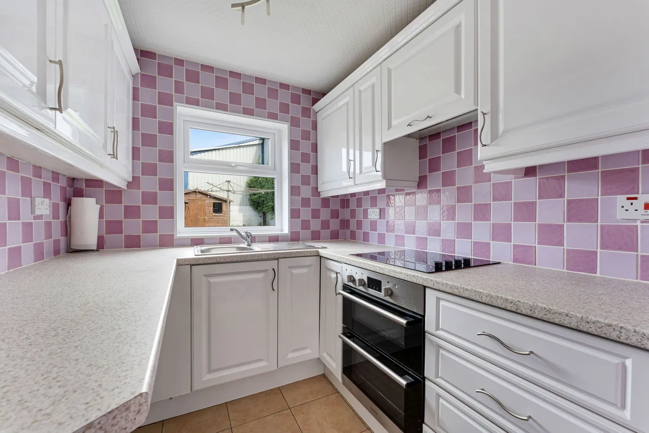 Page Lane, Widnes, Widnes, WA8 0AB, photo 5