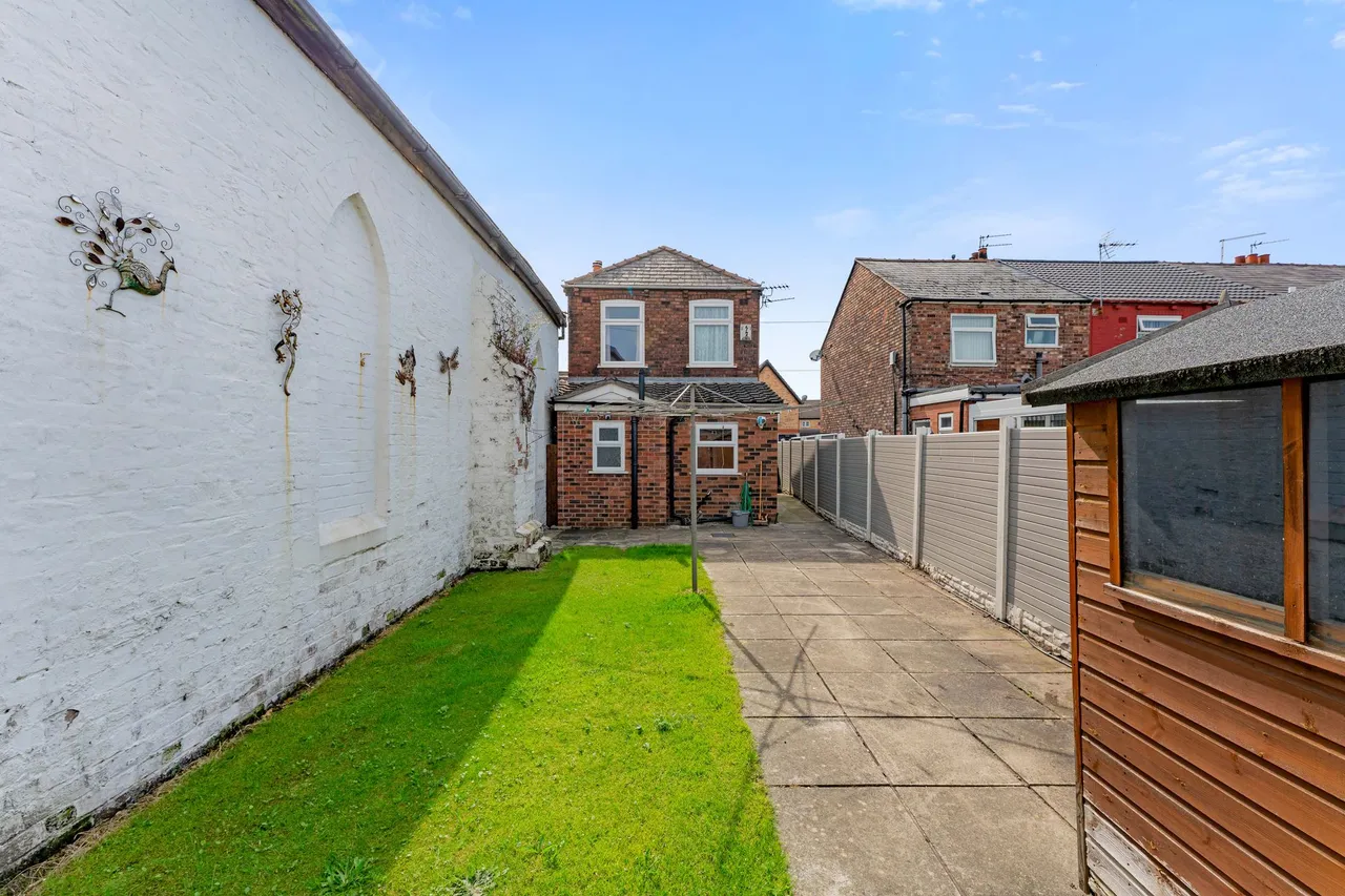 Page Lane, Widnes, Widnes, WA8 0AB, photo 16