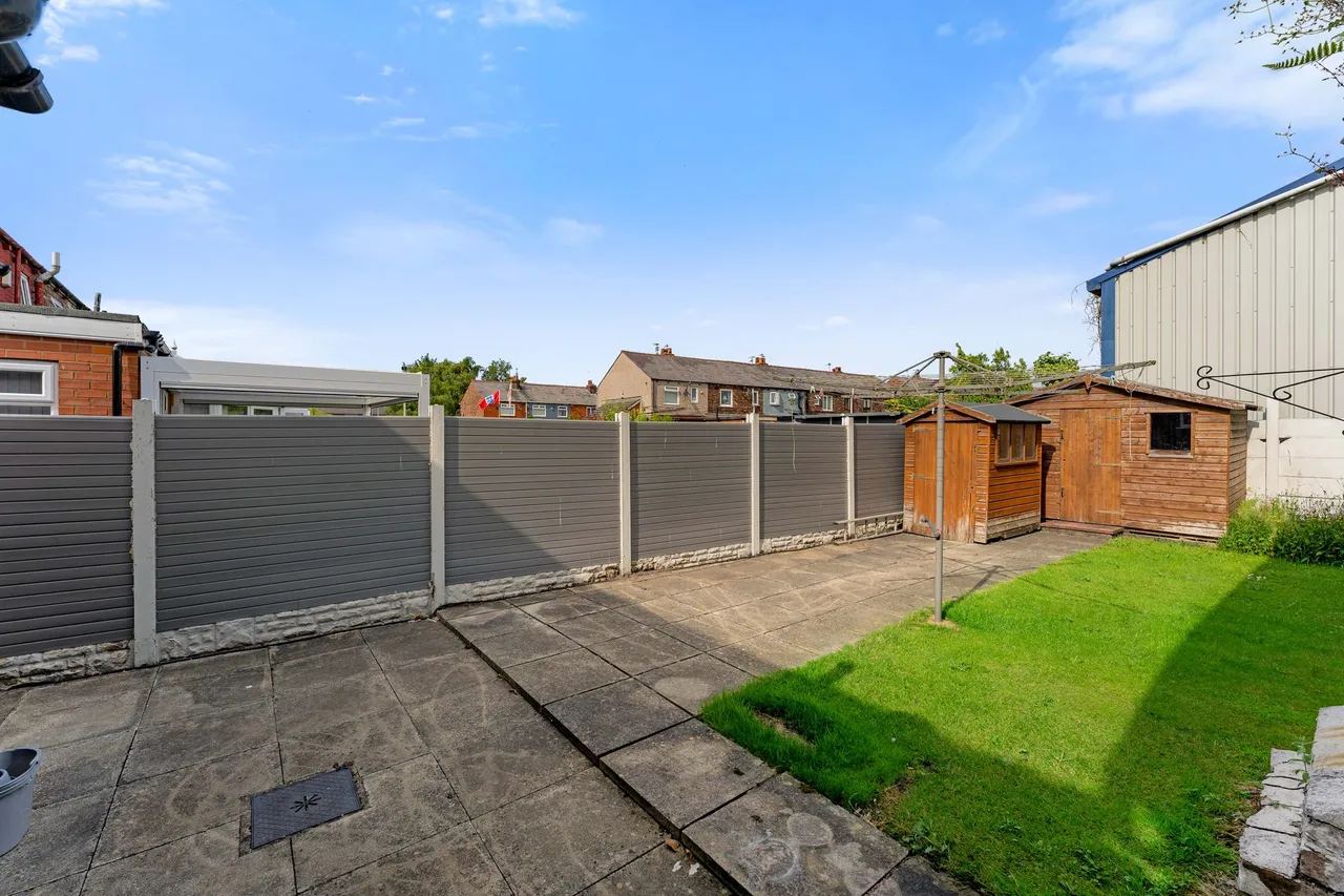 Page Lane, Widnes, Widnes, WA8 0AB, photo 17