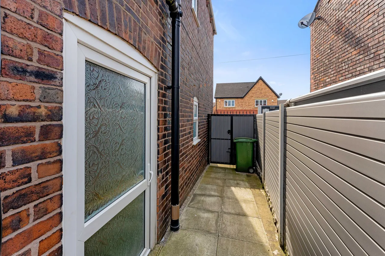 Page Lane, Widnes, Widnes, WA8 0AB, photo 20