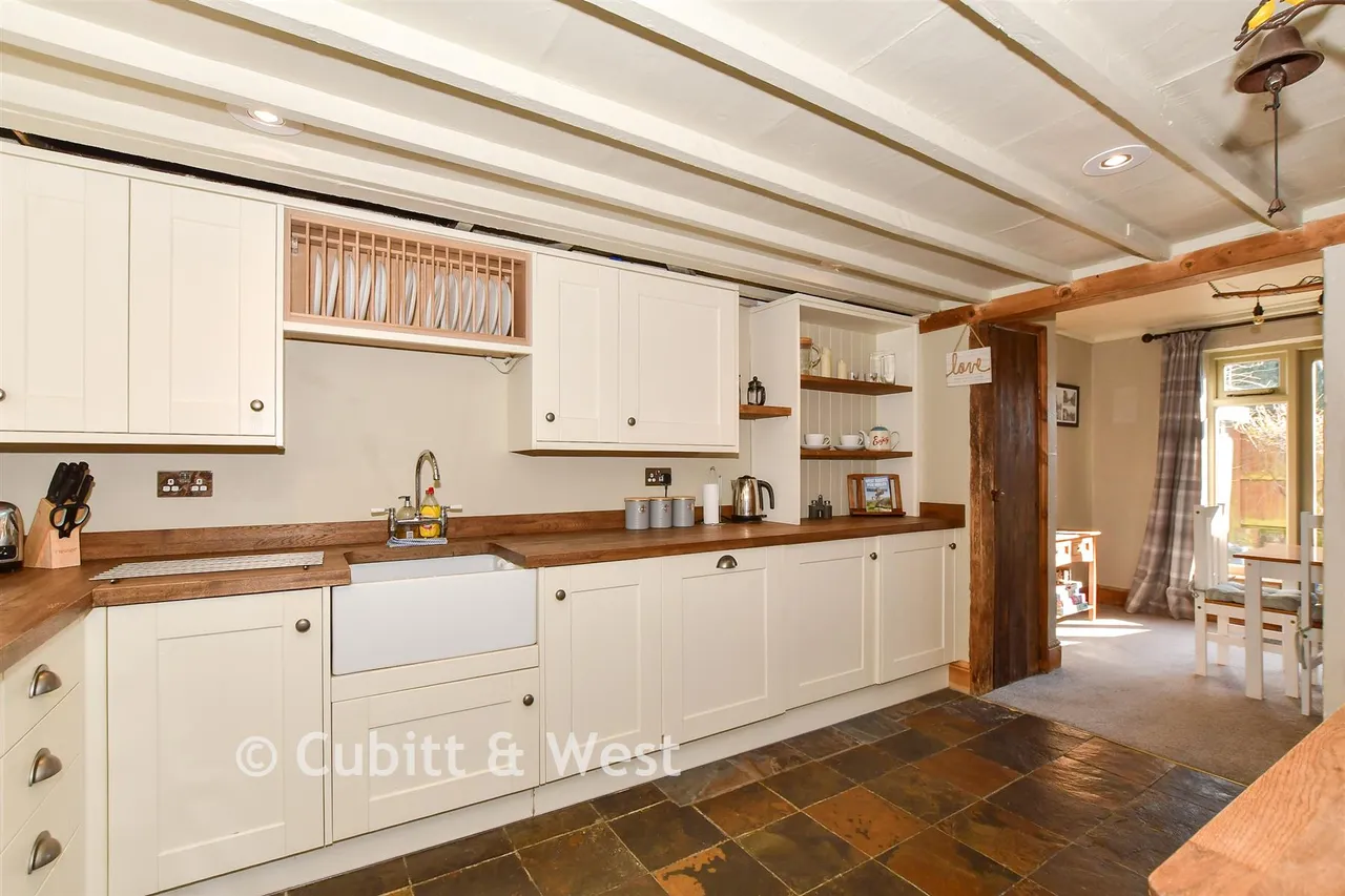 Lower Street, Pulborough, RH20, photo 2