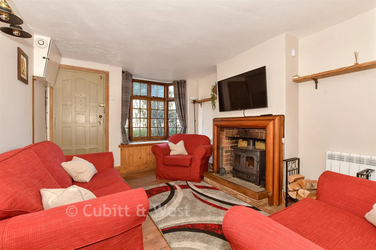 Lower Street, Pulborough, RH20, photo 5