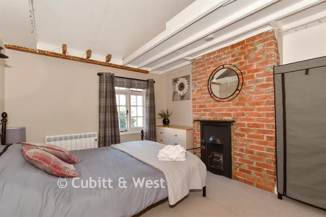 Lower Street, Pulborough, RH20, photo 6