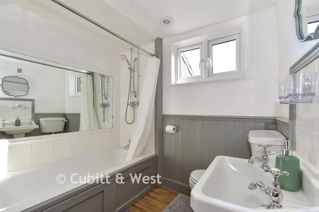 Lower Street, Pulborough, RH20, photo 8
