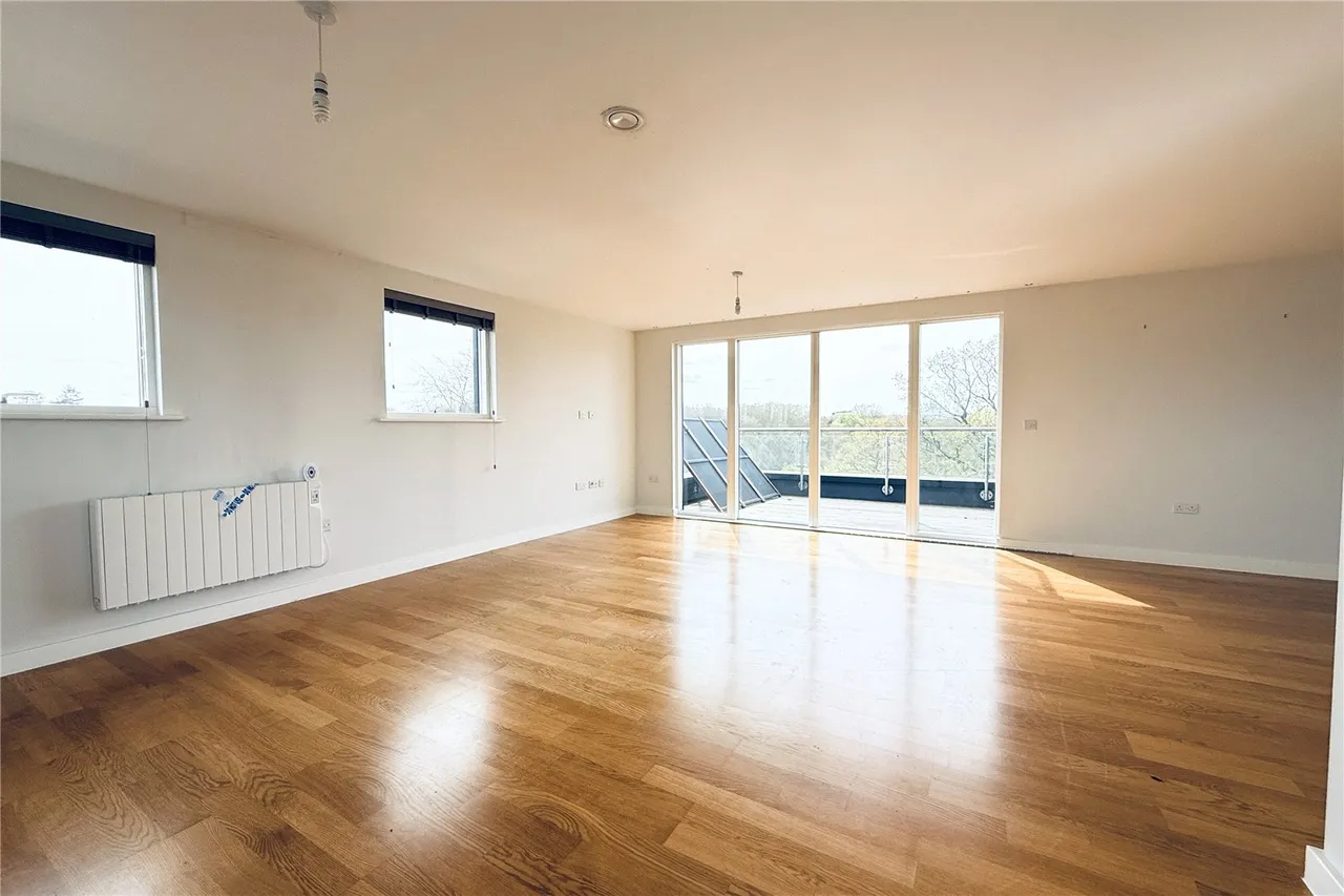 Old Bracknell Lane West, Bracknell, Berkshire, RG12 7LZ, photo 16