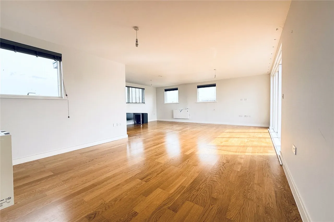 Old Bracknell Lane West, Bracknell, Berkshire, RG12 7LZ, photo 15