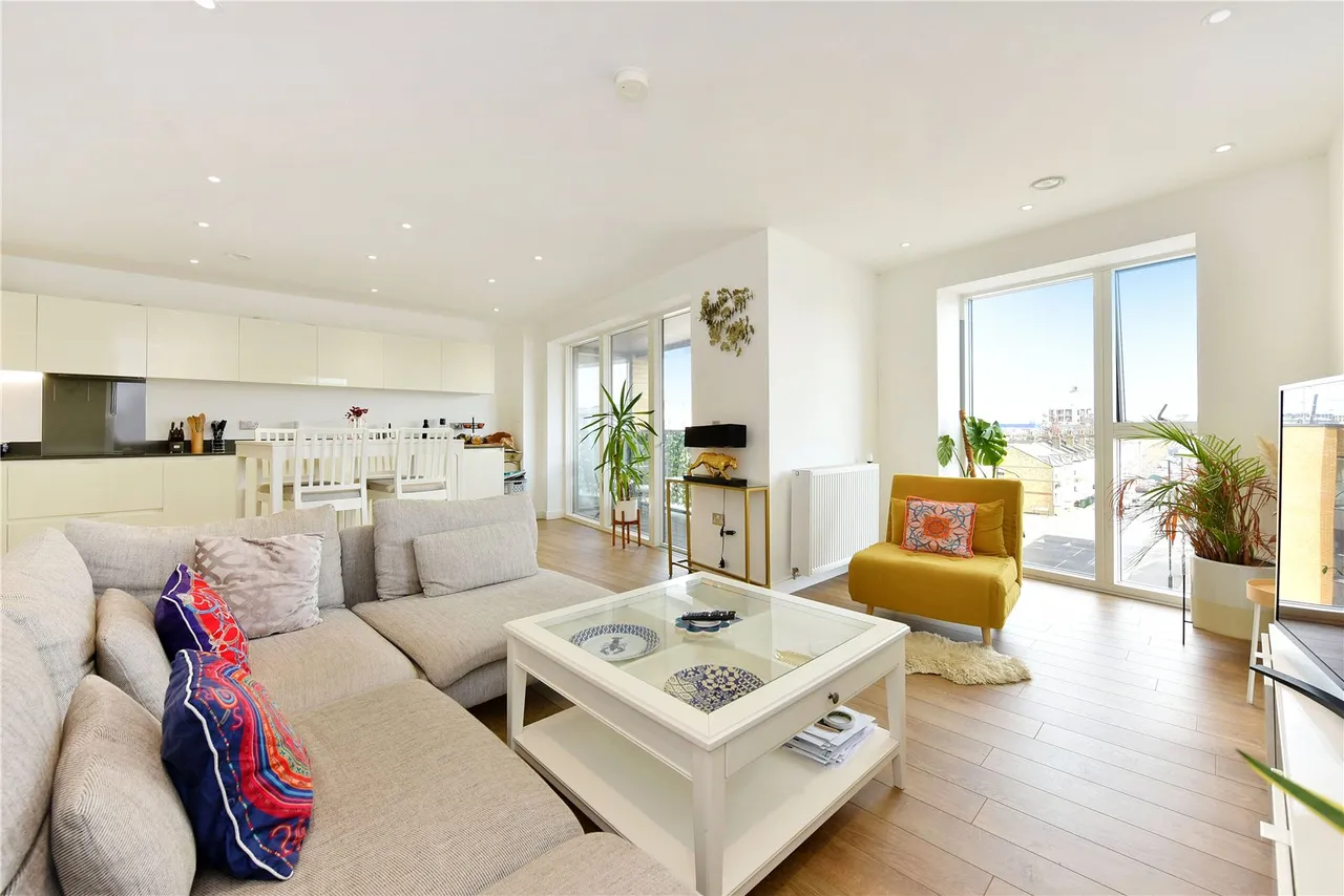 3 bed flat for sale, Banning Street, Greenwich, SE10