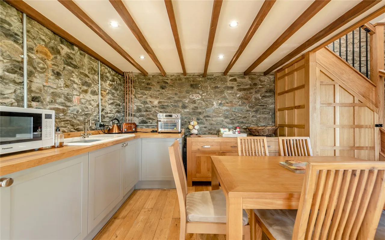 Y Wern, Llansadwrn, photo 24