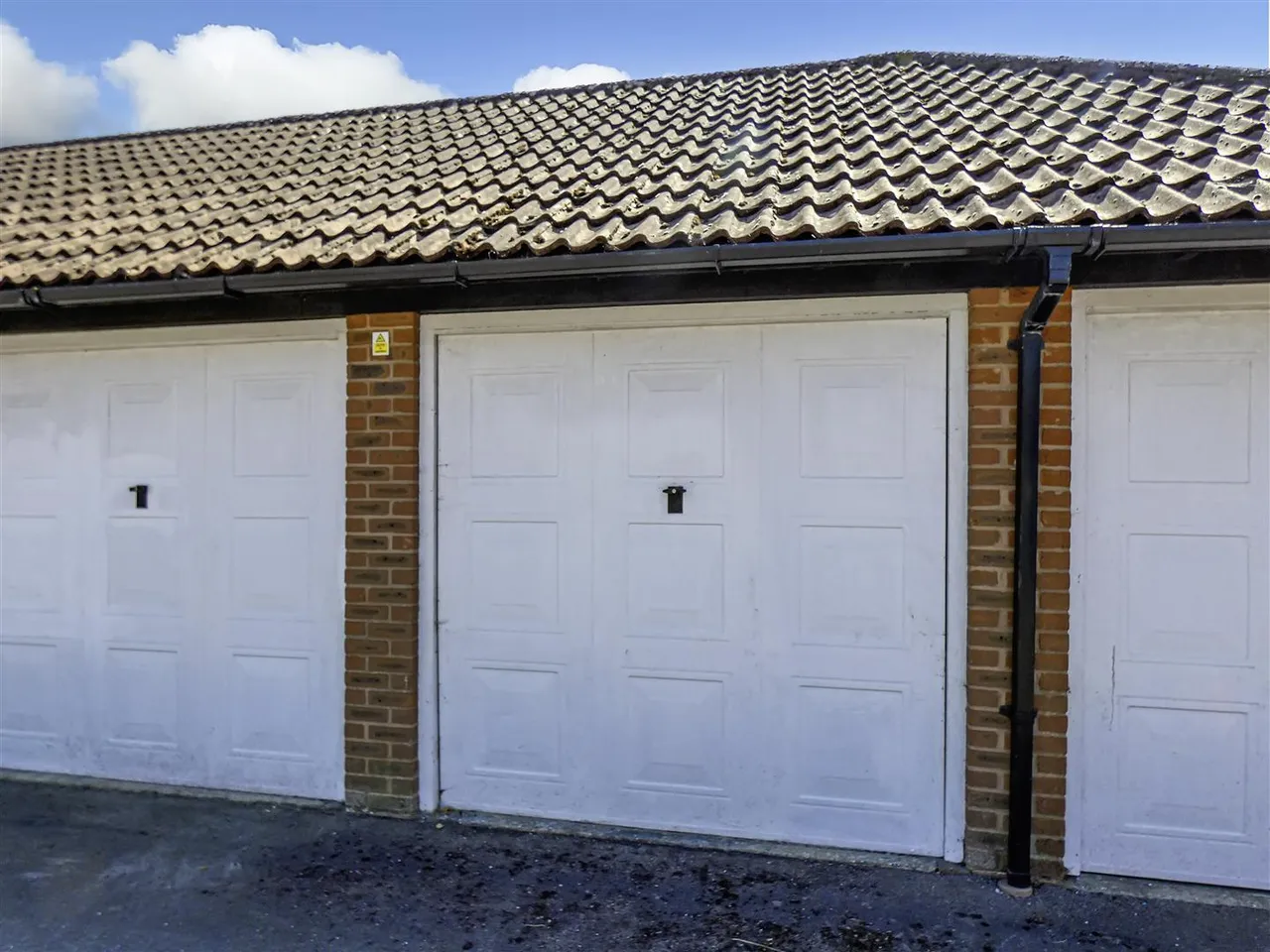 The Leas, Rustington, photo 13