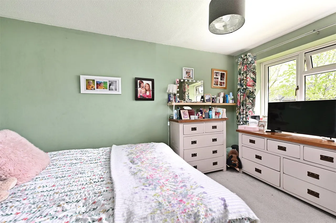 Avondale, Ash Vale, Guildford, Surrey, GU12 5NF, photo 8
