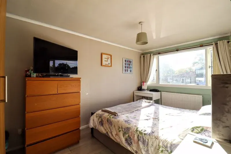 Kinloch Place, Bletchley, Milton Keynes, Buckinghamshire, MK2 3NN, photo 6