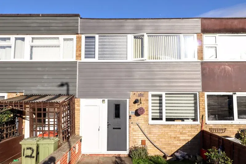 3 bed house for sale — Kinloch Place, Bletchley, Milton Keynes, Buckinghamshire, MK2 3NN