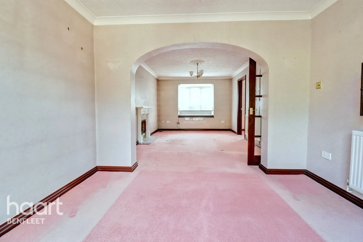 Summerwood Close, Benfleet, SS7, photo 5