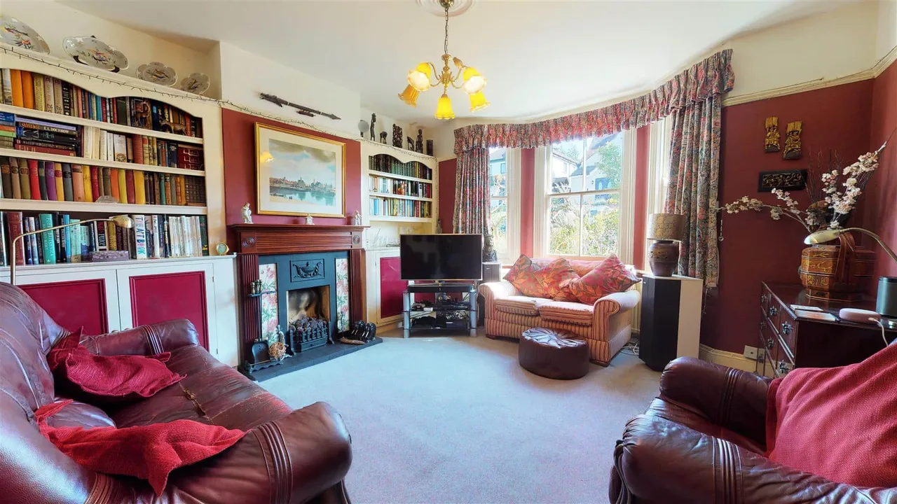 Blackacre Road, Theydon Bois, photo 3