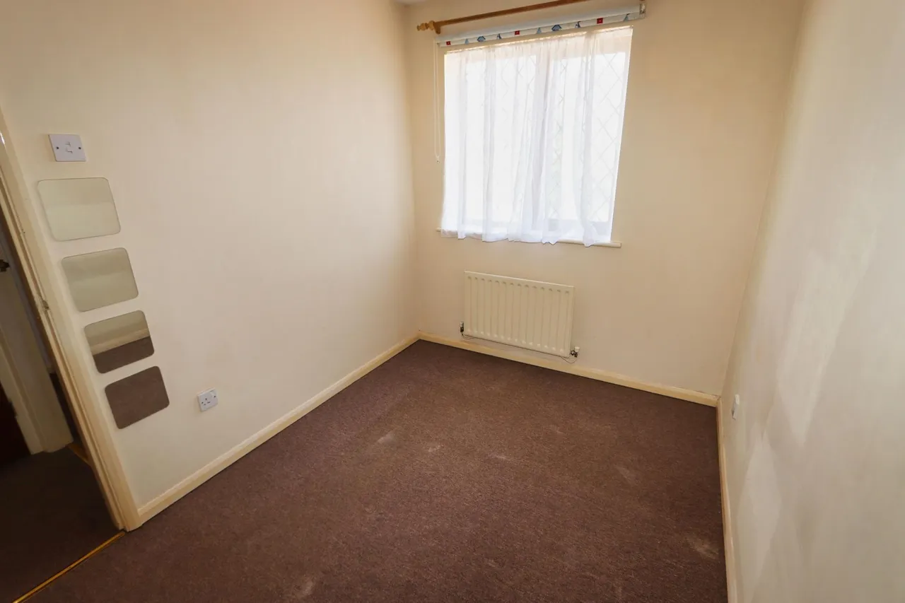 Viking Close, Kettering, NN16, photo 12