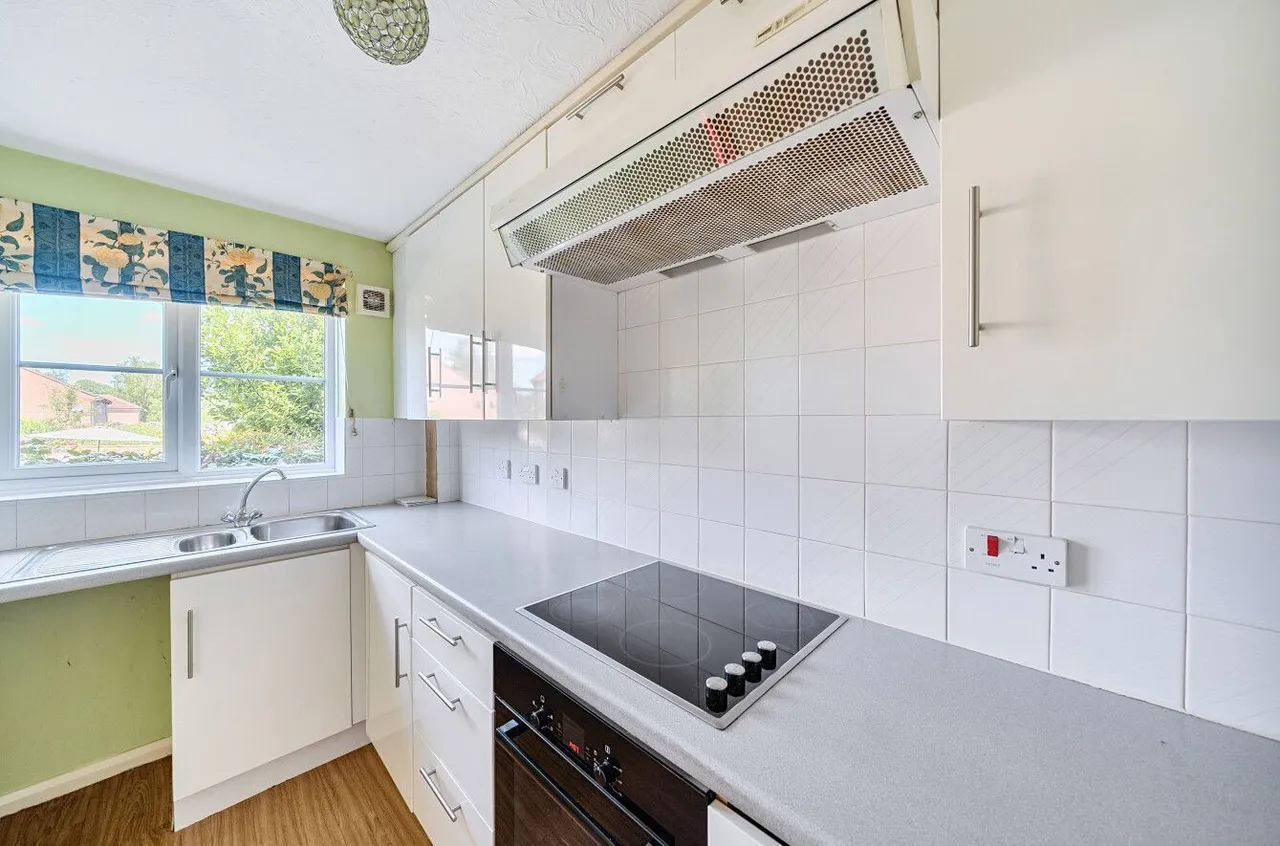Camellia Drive, Warminster, BA12, photo 10