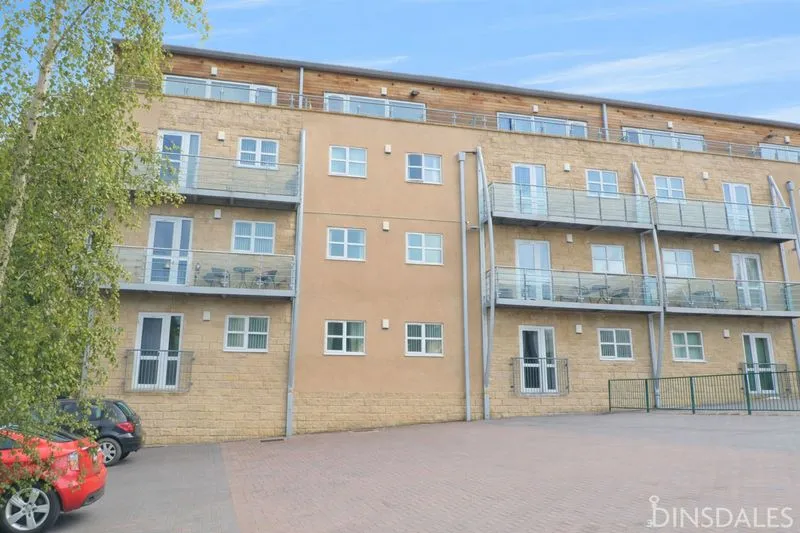 2 bed flat for sale — Brackendale Thackley, Bradford BD10 0AG