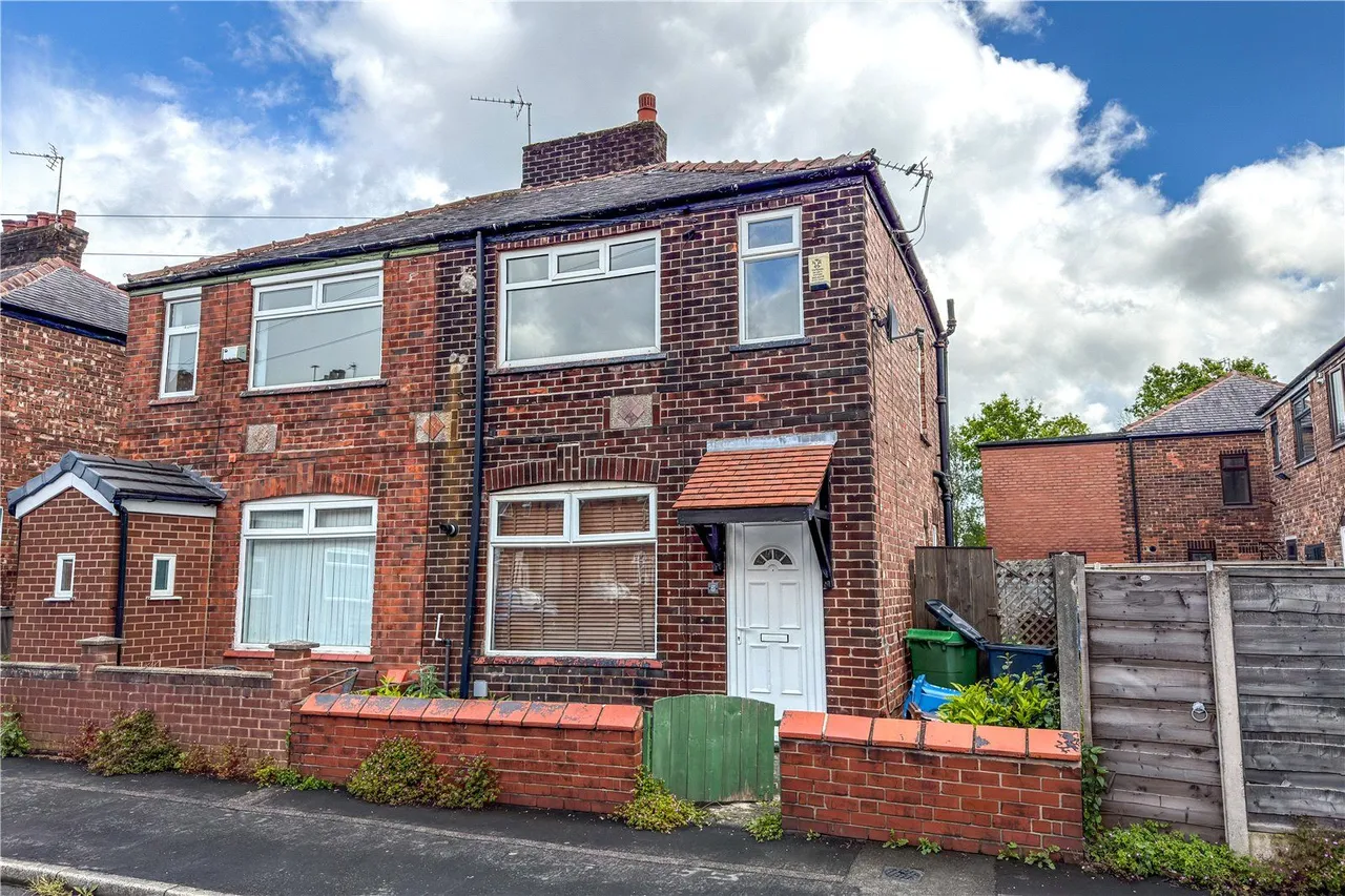 2 bed house for sale, Dunkerley Avenue, Failsworth, M35