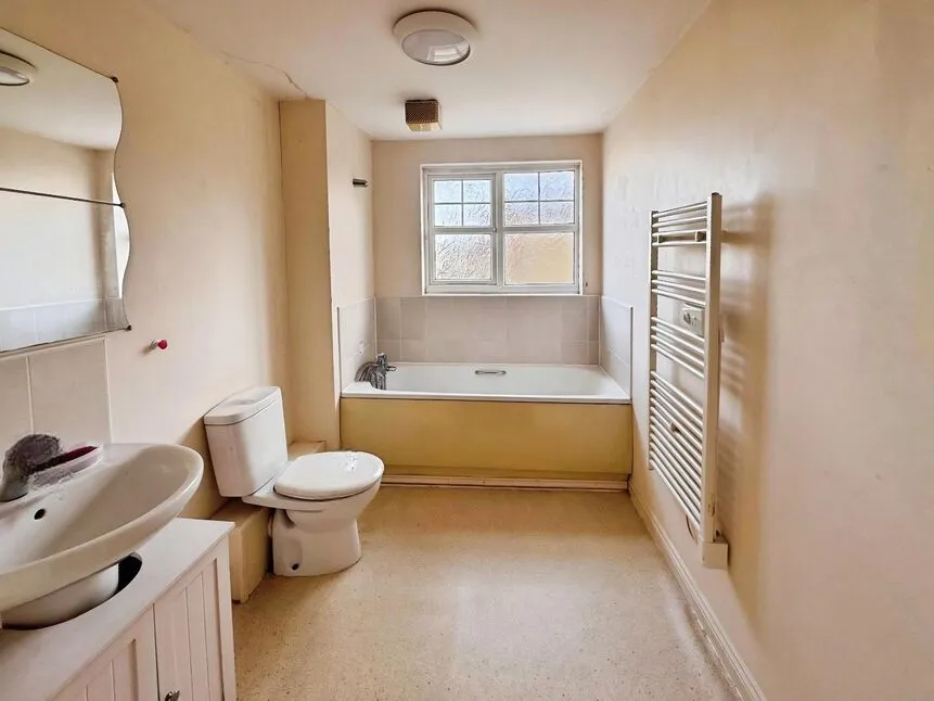 Breccia Gardens, St. Helens, WA9, photo 7
