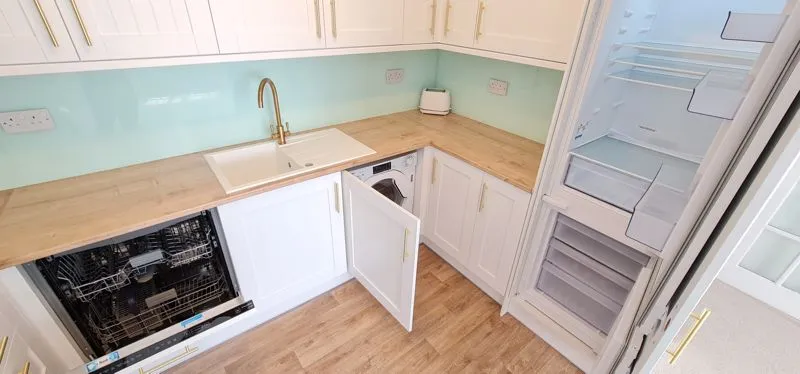 Rayleigh Road, Eastwood, Essex, SS9 5PZ, photo 8