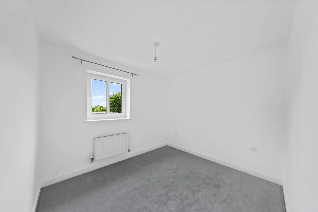 Southwold Crescent, Great Sankey, Warrington, Warrington, WA5 3SG, photo 15