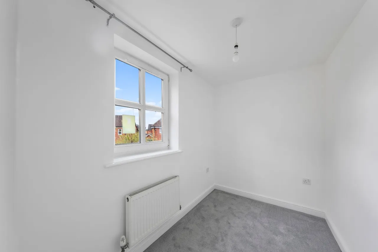 Southwold Crescent, Great Sankey, Warrington, Warrington, WA5 3SG, photo 11