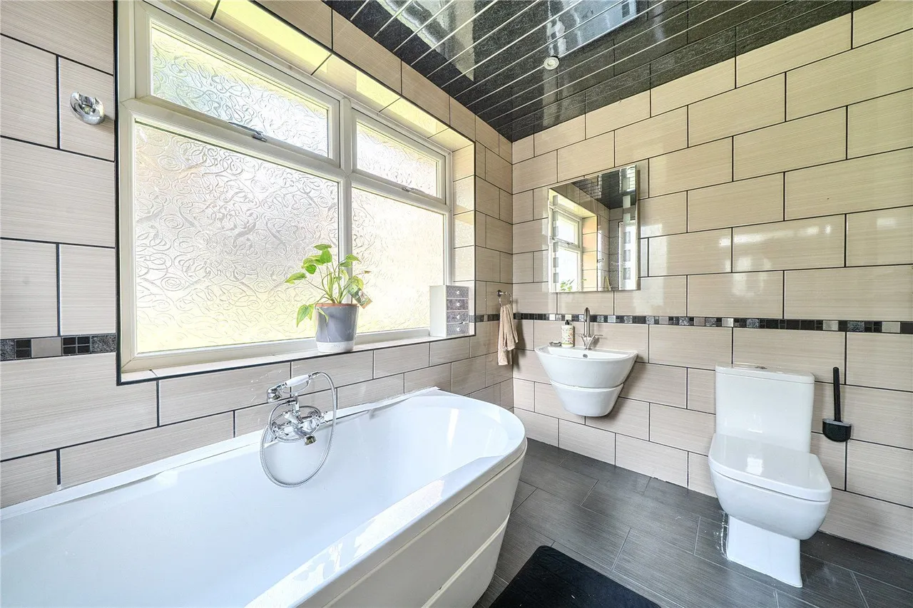 Whalley New Road, Blackburn, BB1, photo 9