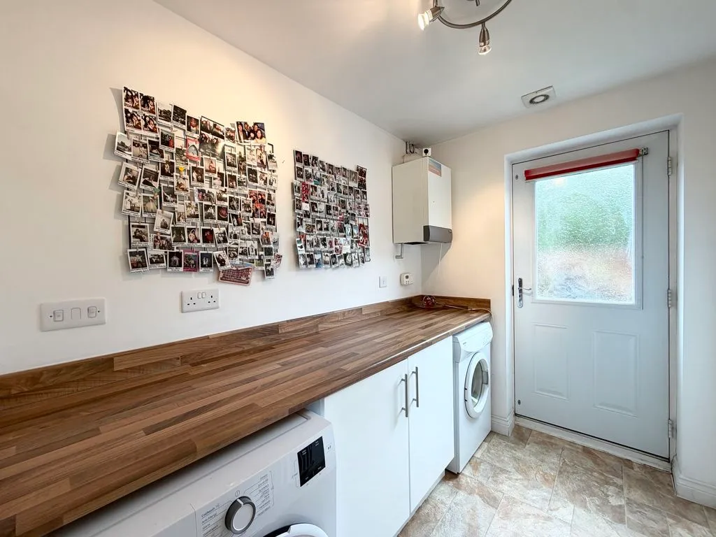 For SaleHazel Pear Close, Horwich, photo 10
