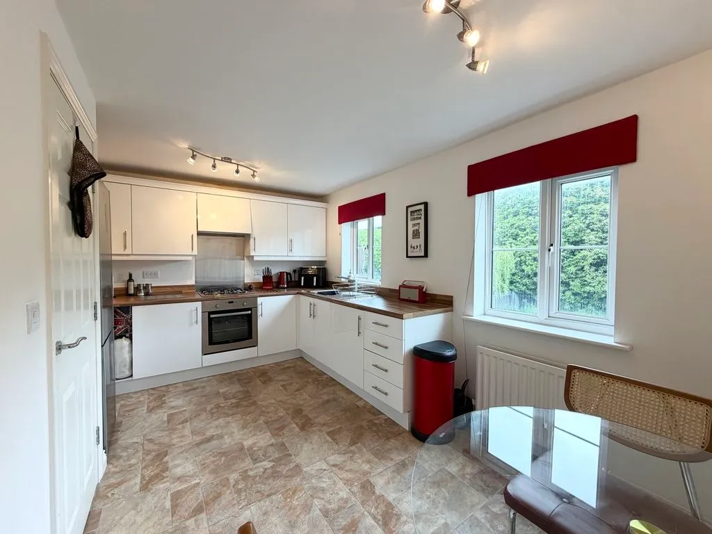 For SaleHazel Pear Close, Horwich, photo 4