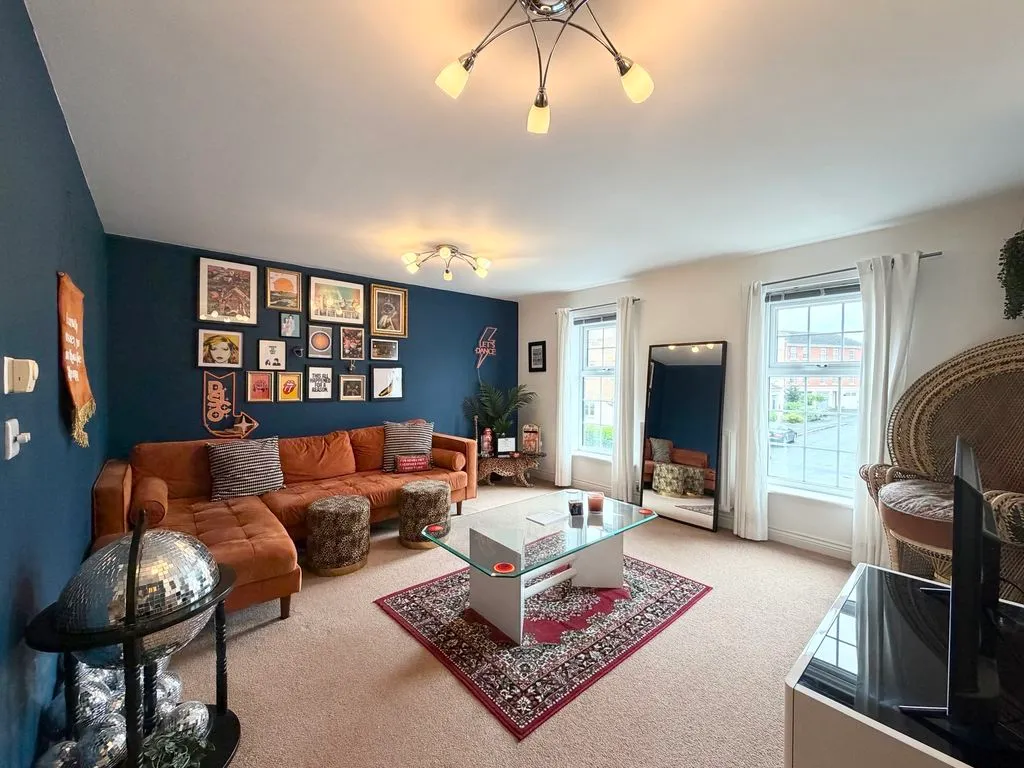 For SaleHazel Pear Close, Horwich, photo 2