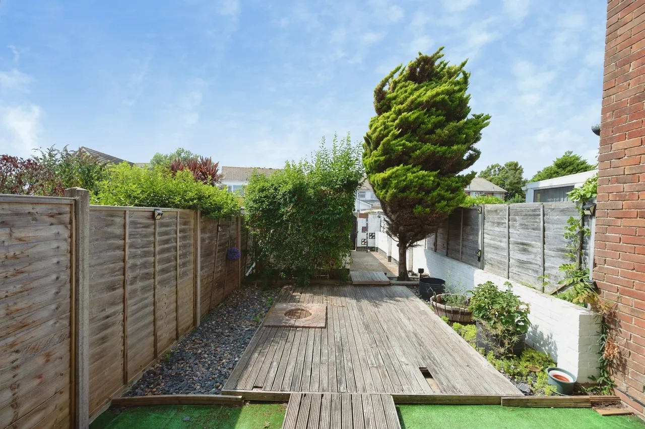 Elm Grove, Hayling Island, PO11, photo 6