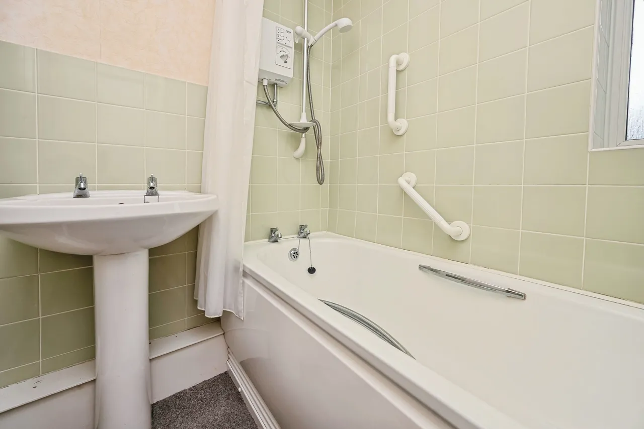 Canterbury Road, Kidderminster, DY11, photo 14