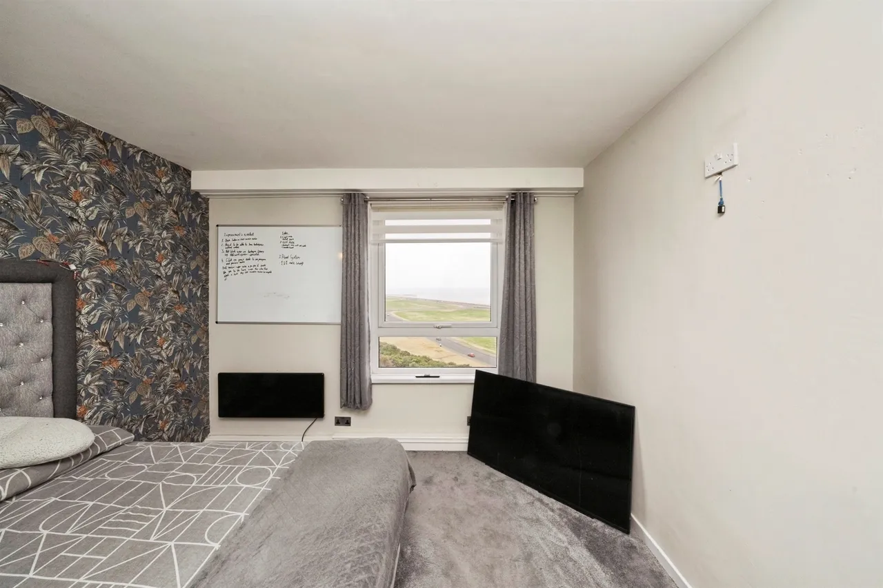 Wellington Road, Wallasey, CH45, photo 13